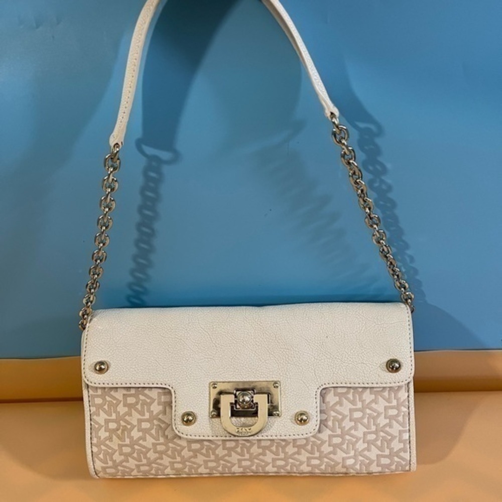 DKNY 100% Genuine Leather Purse/Clutch